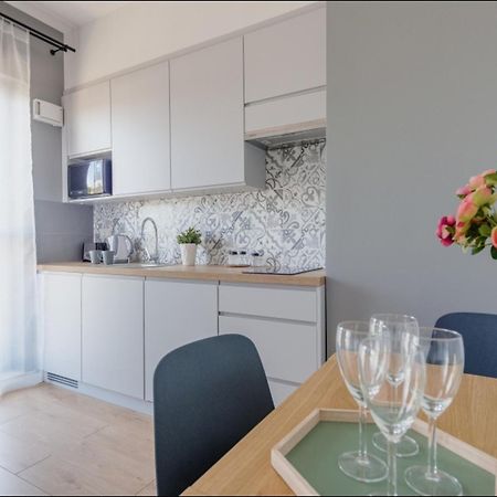 Okecie Airport Studio Bakalarska 2 P&O Serviced Apartments วอร์ซอ ภายนอก รูปภาพ