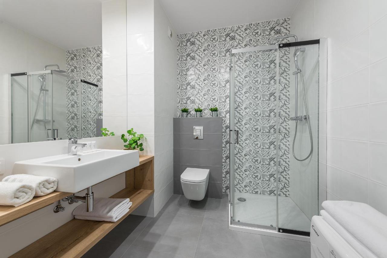 Okecie Airport Studio Bakalarska 2 P&O Serviced Apartments วอร์ซอ ภายนอก รูปภาพ