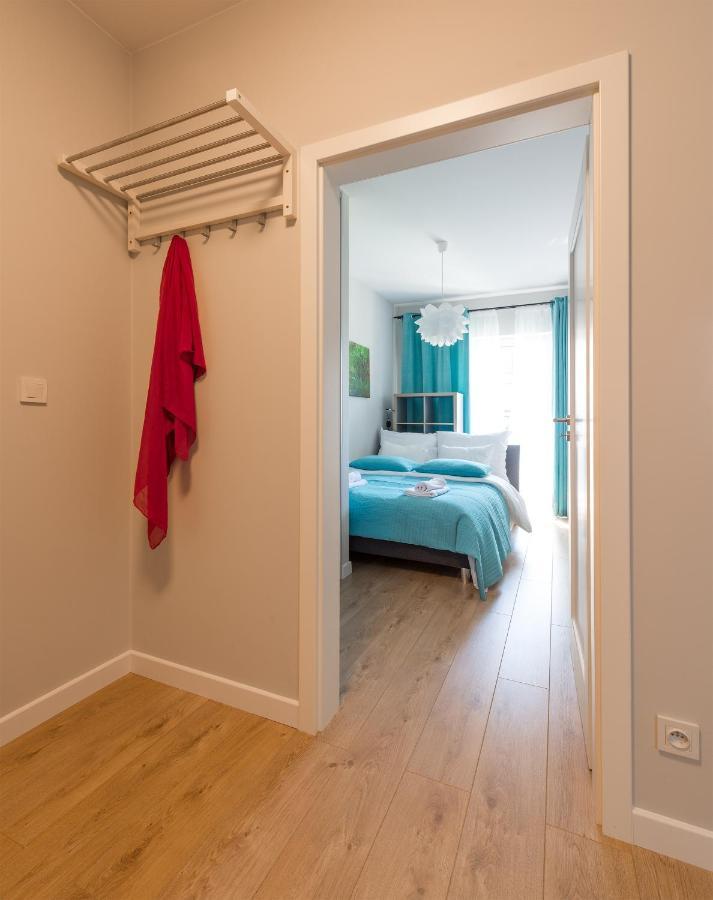 Okecie Airport Studio Bakalarska 2 P&O Serviced Apartments วอร์ซอ ภายนอก รูปภาพ